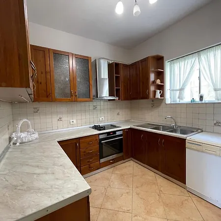 Brahja Apartment *